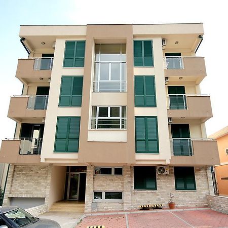 Apartments Draskovic Mirista Petrovac Екстериор снимка